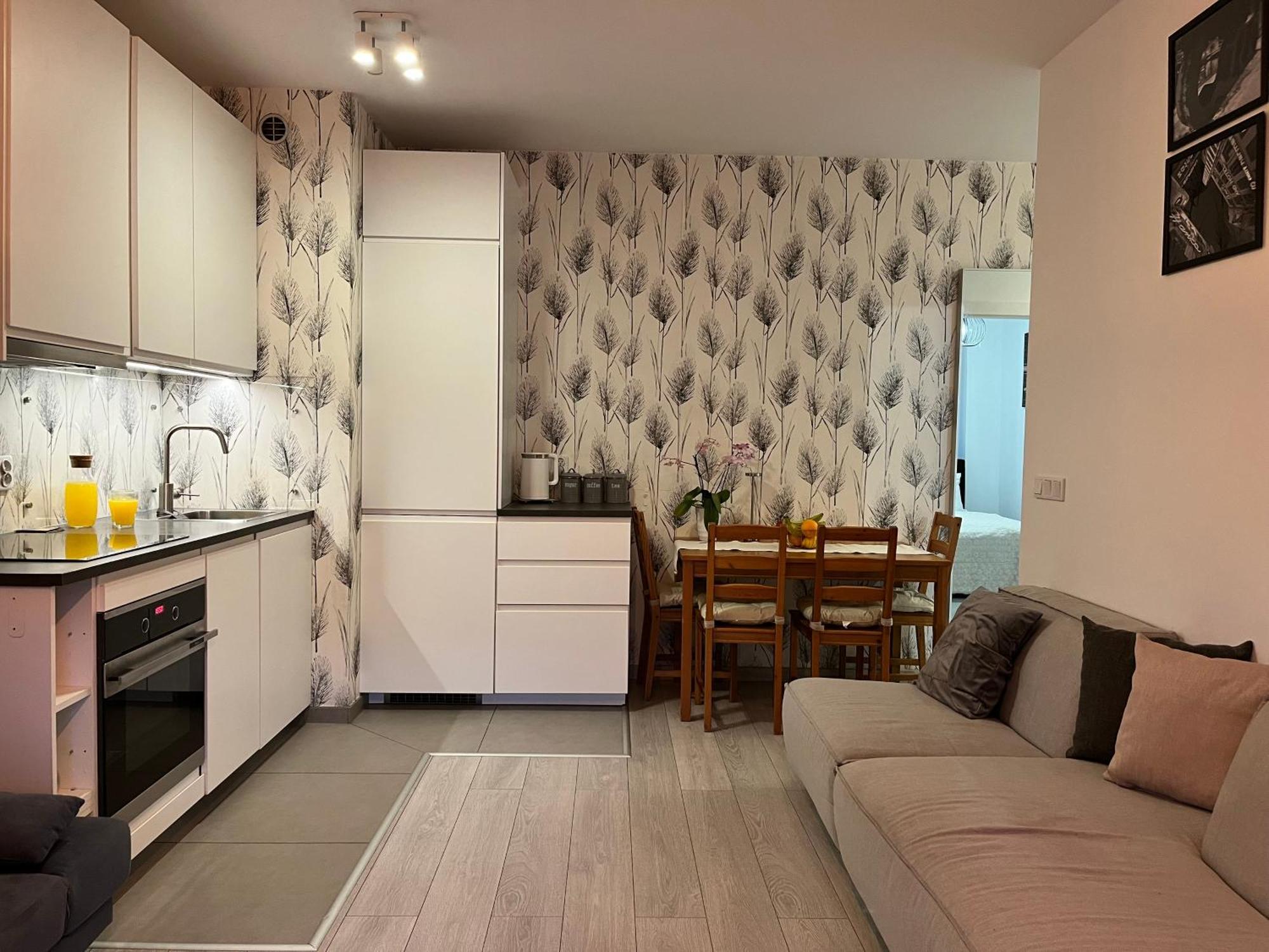Family House By The River Odra -Panoramic Terrace - 3Room Apartment With 2 Separate Bedrooms And 2 Balconies By Wroapart-Pl- Perfect For Family & Business Stays Wroclaw Ngoại thất bức ảnh