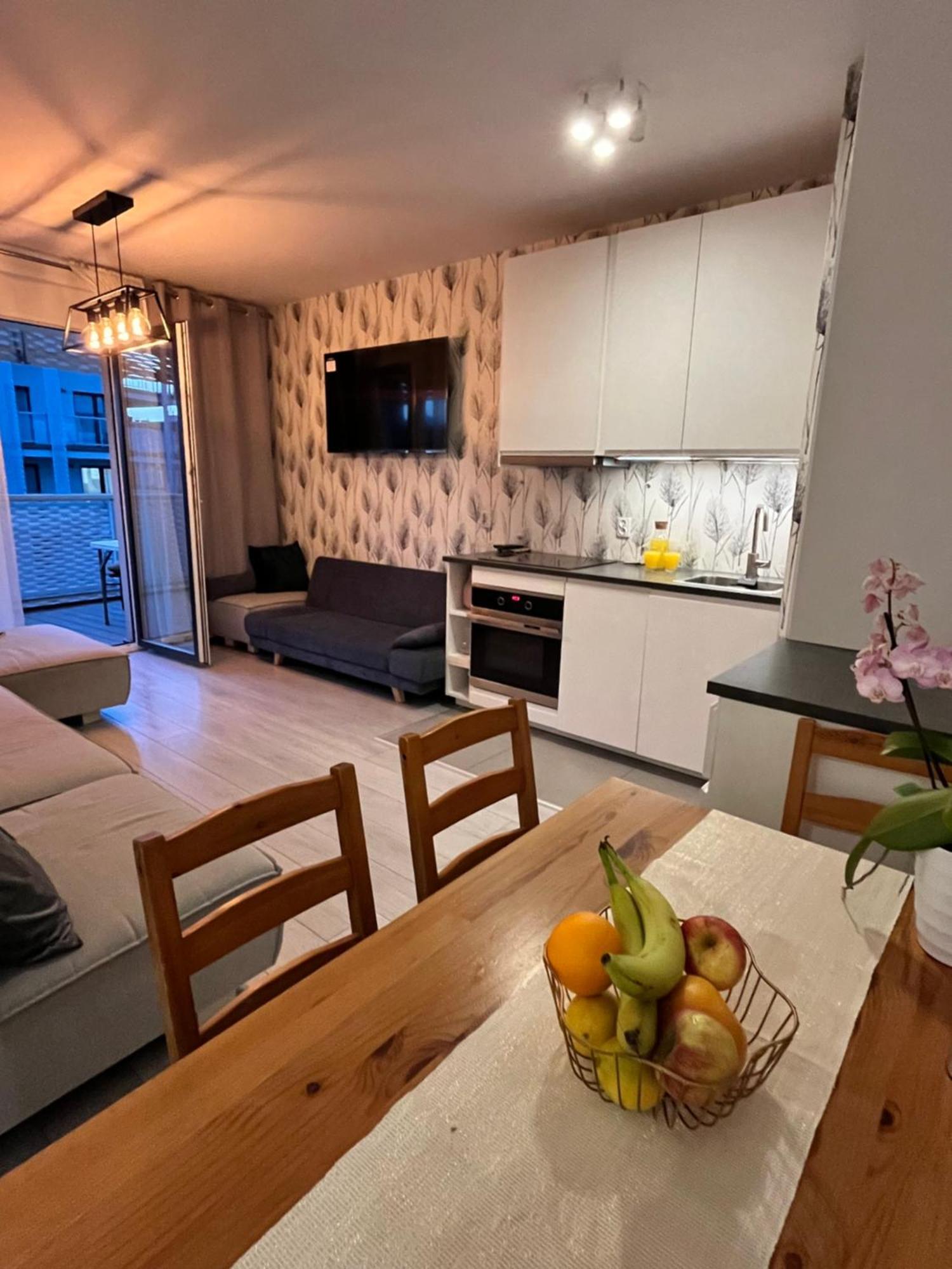 Family House By The River Odra -Panoramic Terrace - 3Room Apartment With 2 Separate Bedrooms And 2 Balconies By Wroapart-Pl- Perfect For Family & Business Stays Wroclaw Ngoại thất bức ảnh
