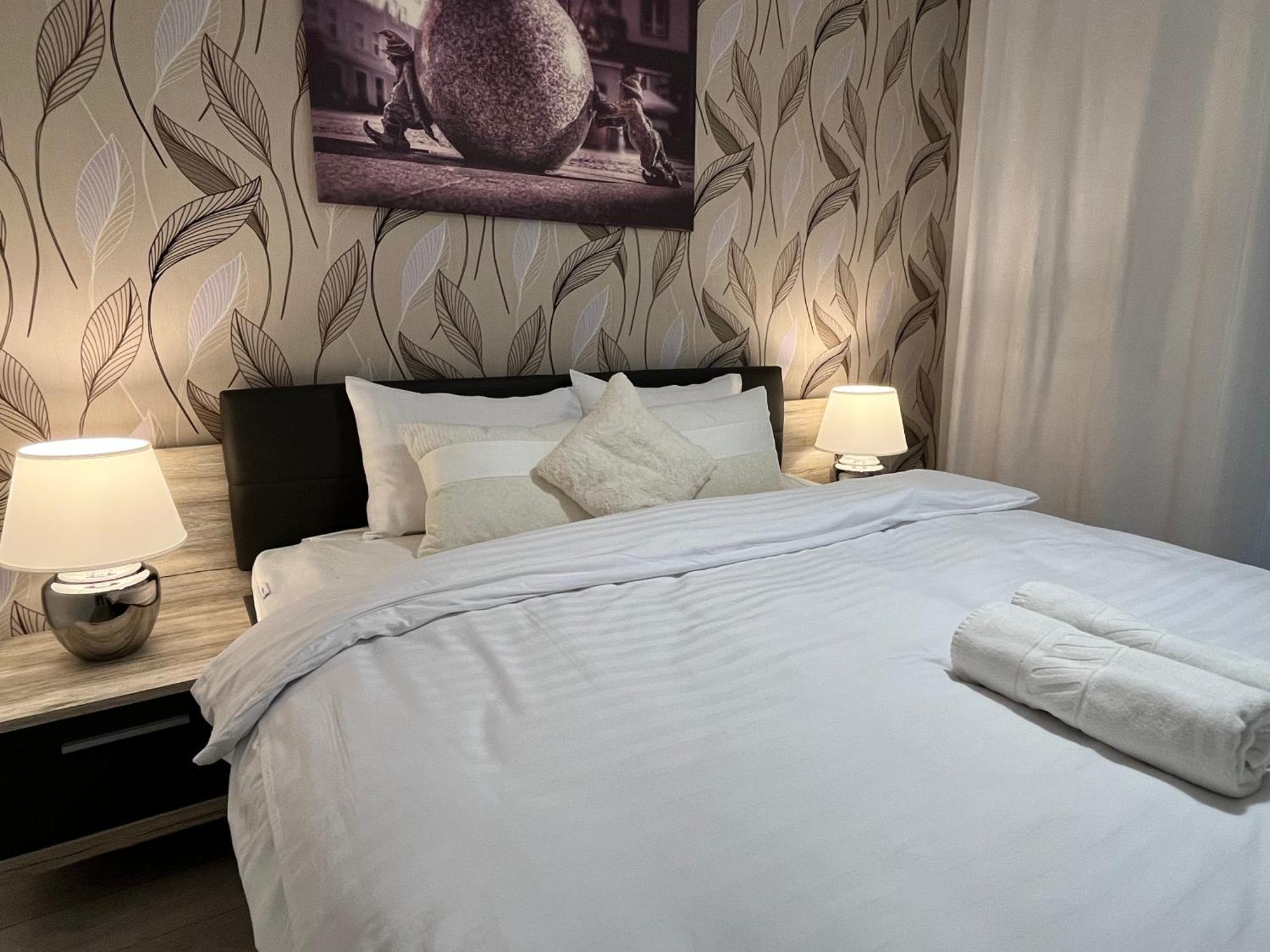 Family House By The River Odra -Panoramic Terrace - 3Room Apartment With 2 Separate Bedrooms And 2 Balconies By Wroapart-Pl- Perfect For Family & Business Stays Wroclaw Ngoại thất bức ảnh