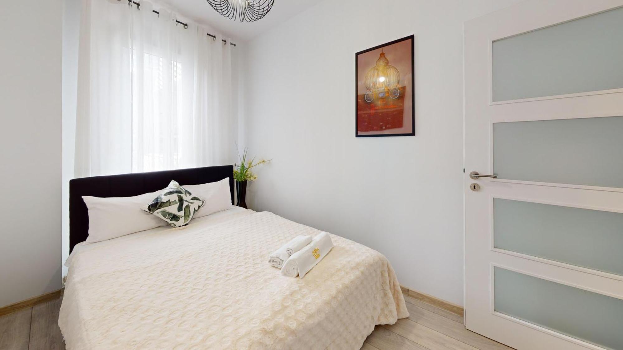 Family House By The River Odra -Panoramic Terrace - 3Room Apartment With 2 Separate Bedrooms And 2 Balconies By Wroapart-Pl- Perfect For Family & Business Stays Wroclaw Ngoại thất bức ảnh