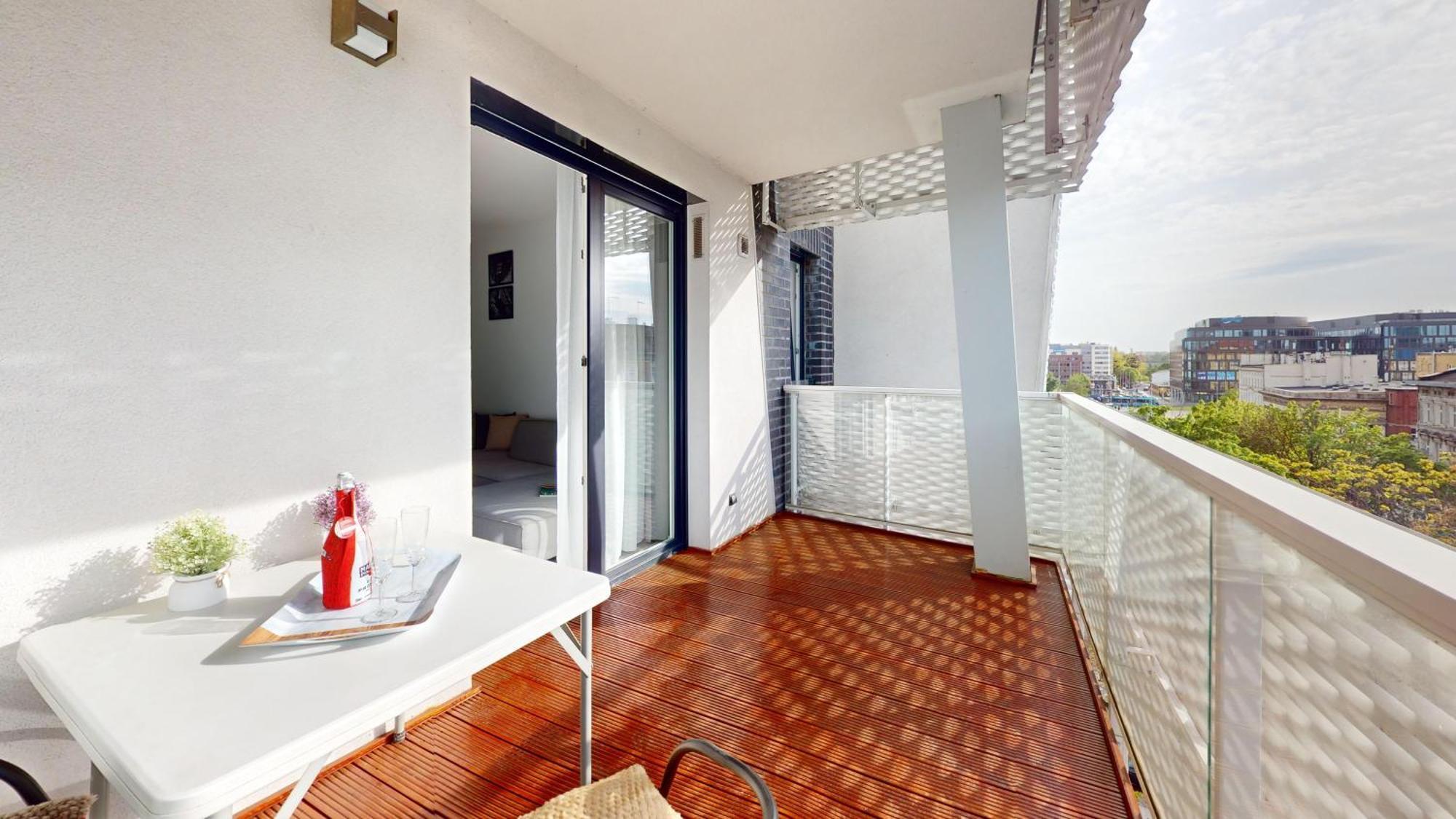 Family House By The River Odra -Panoramic Terrace - 3Room Apartment With 2 Separate Bedrooms And 2 Balconies By Wroapart-Pl- Perfect For Family & Business Stays Wroclaw Ngoại thất bức ảnh